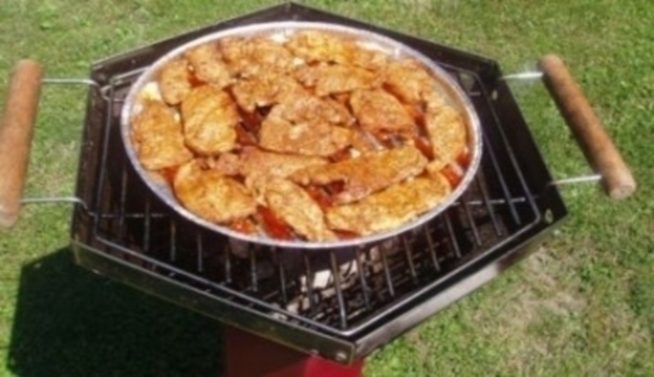 Plátky masa na grilu